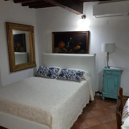 Lovely Loft Отель *