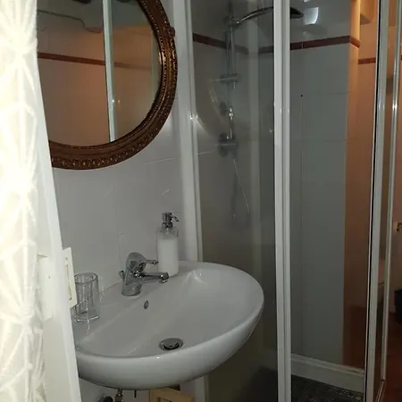 Lovely Loft Hotel *